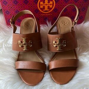 Tory Burch Tan Leather Sandals 8 US